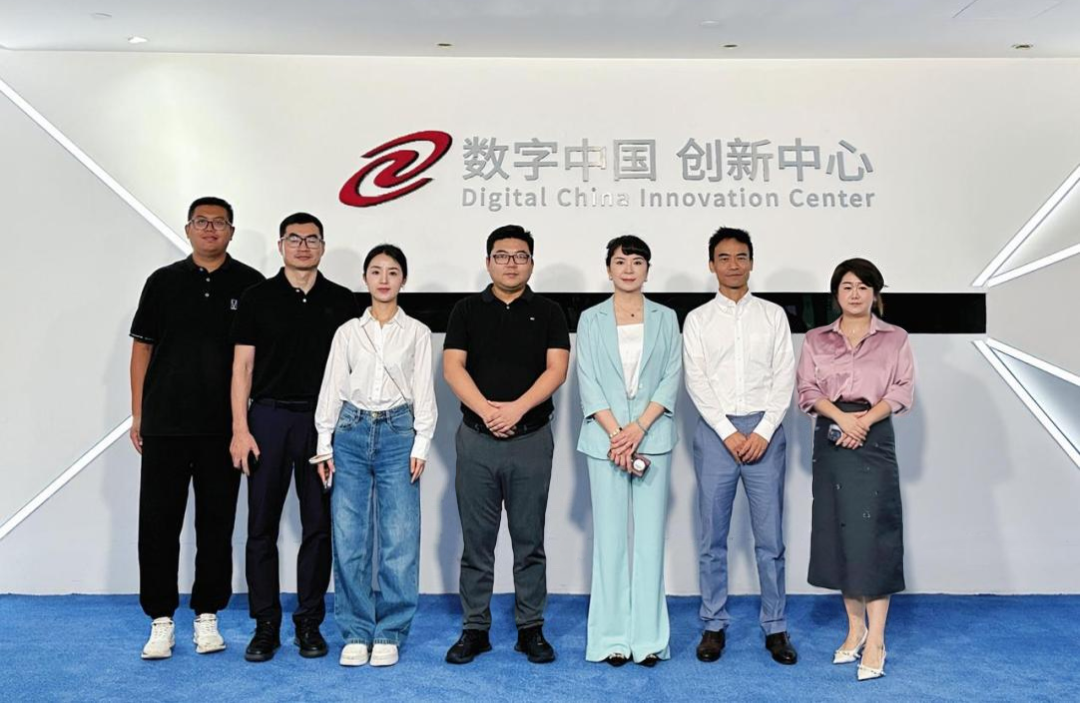 长安汽车杨军华一行到访神州数码和royal皇家88，共谋汽车业务创新之道